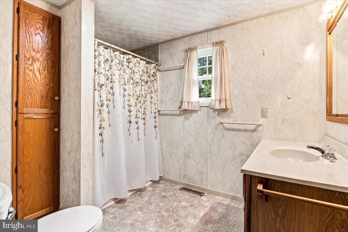 10627 New Germany Road photo 25