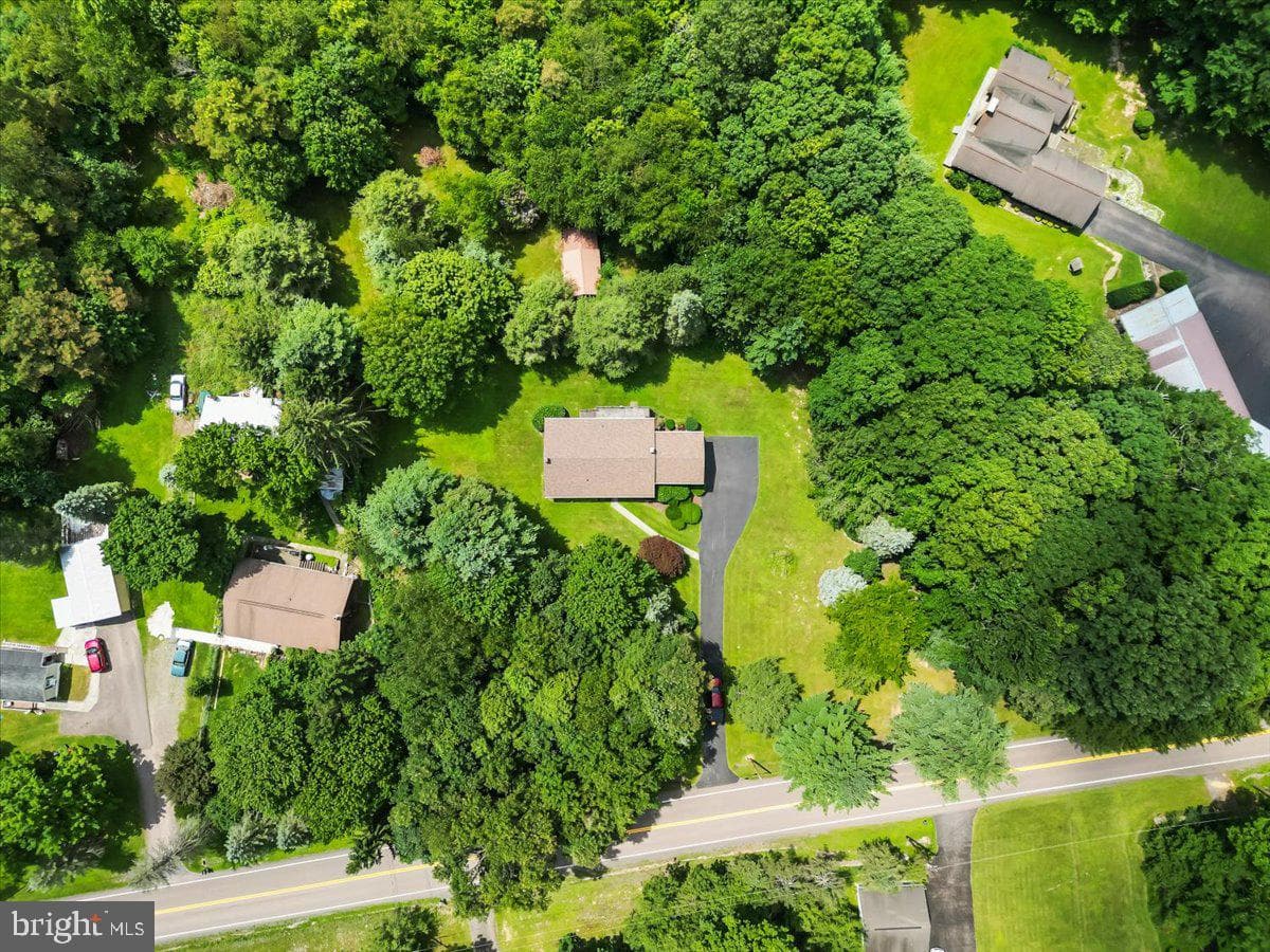 10627 New Germany Road photo 8