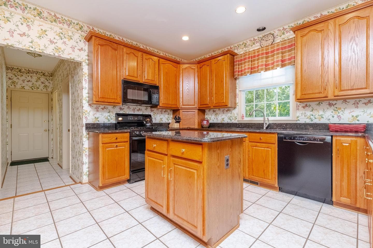 2303 Queensbury Drive photo 28