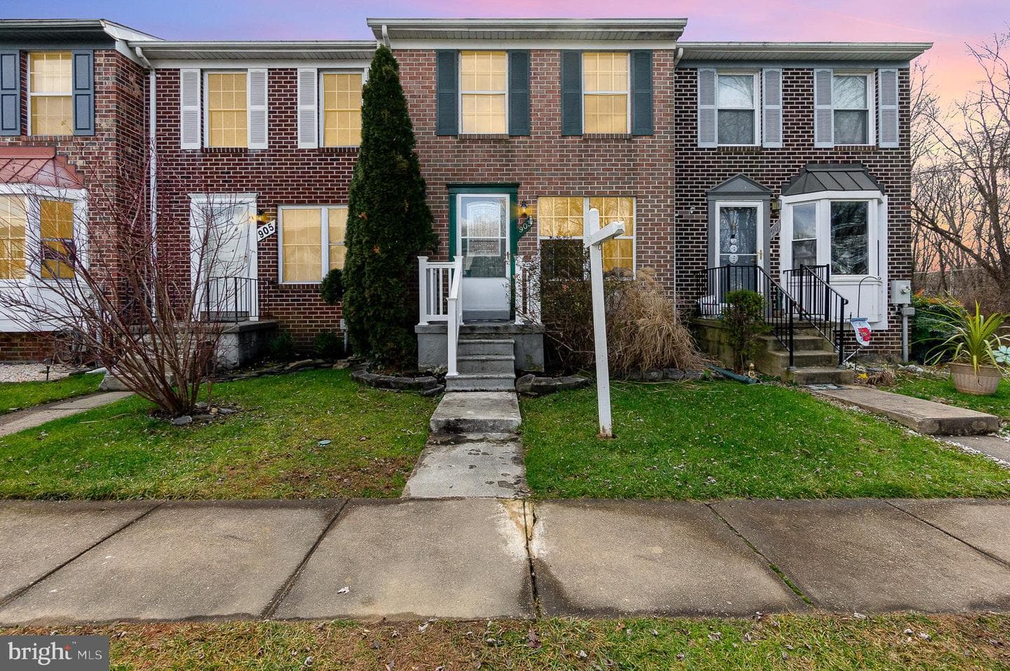 903 Hillswood Road