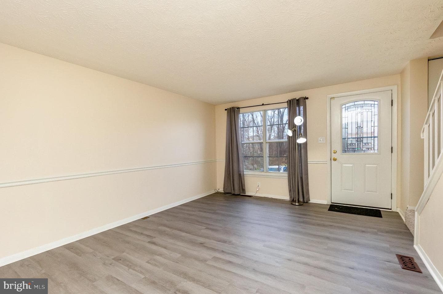 903 Hillswood Road photo 4
