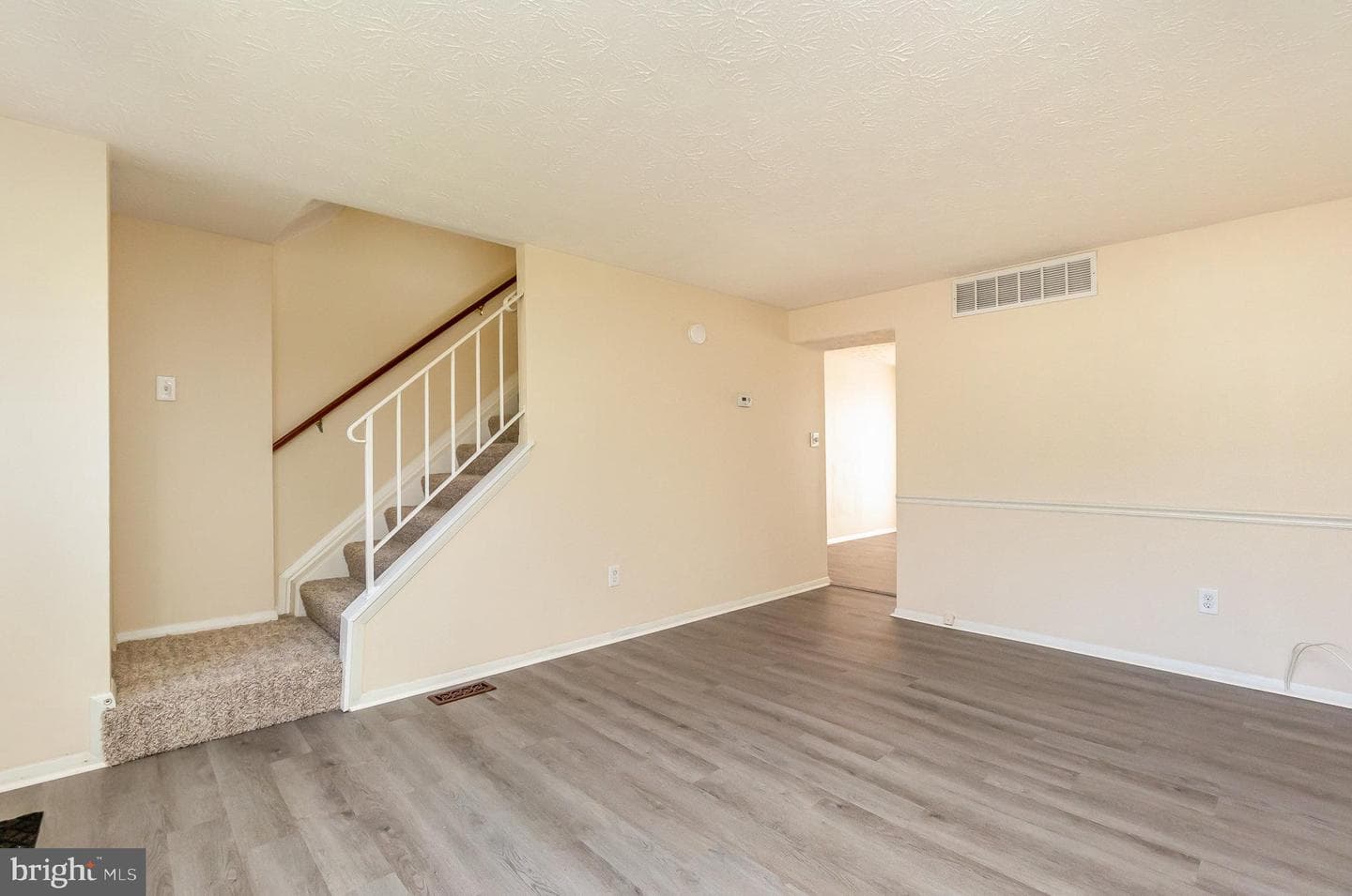 903 Hillswood Road photo 6