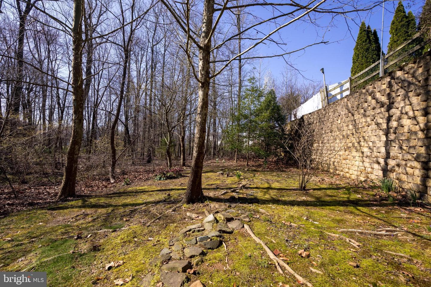 567 Beards Hill Road photo 38