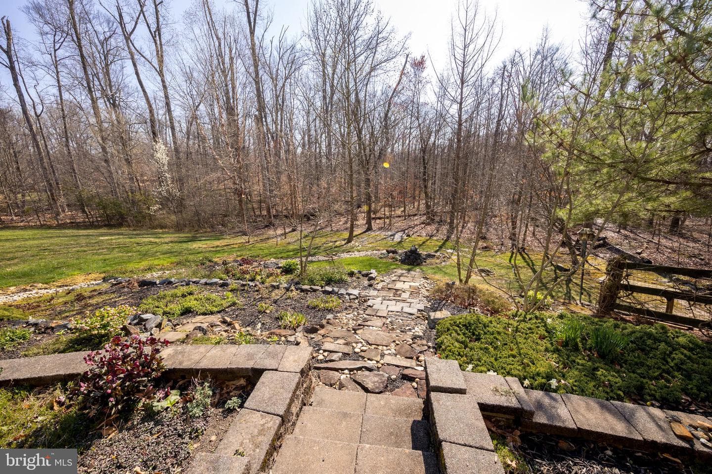 567 Beards Hill Road photo 42