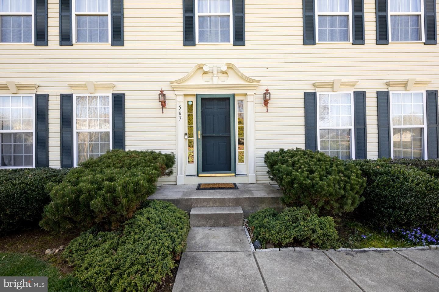 567 Beards Hill Road photo 6