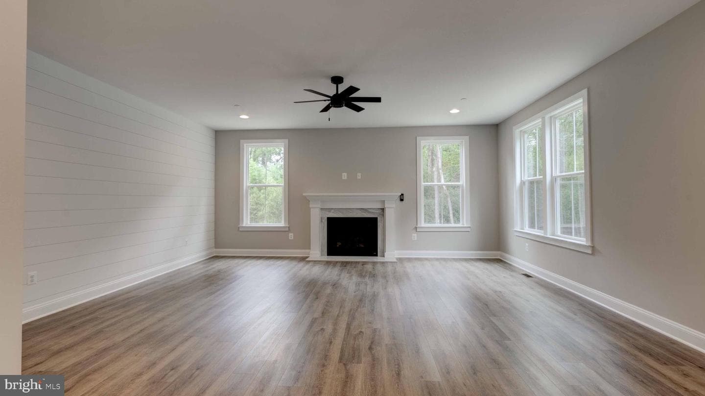 615 Loring Avenue photo 5