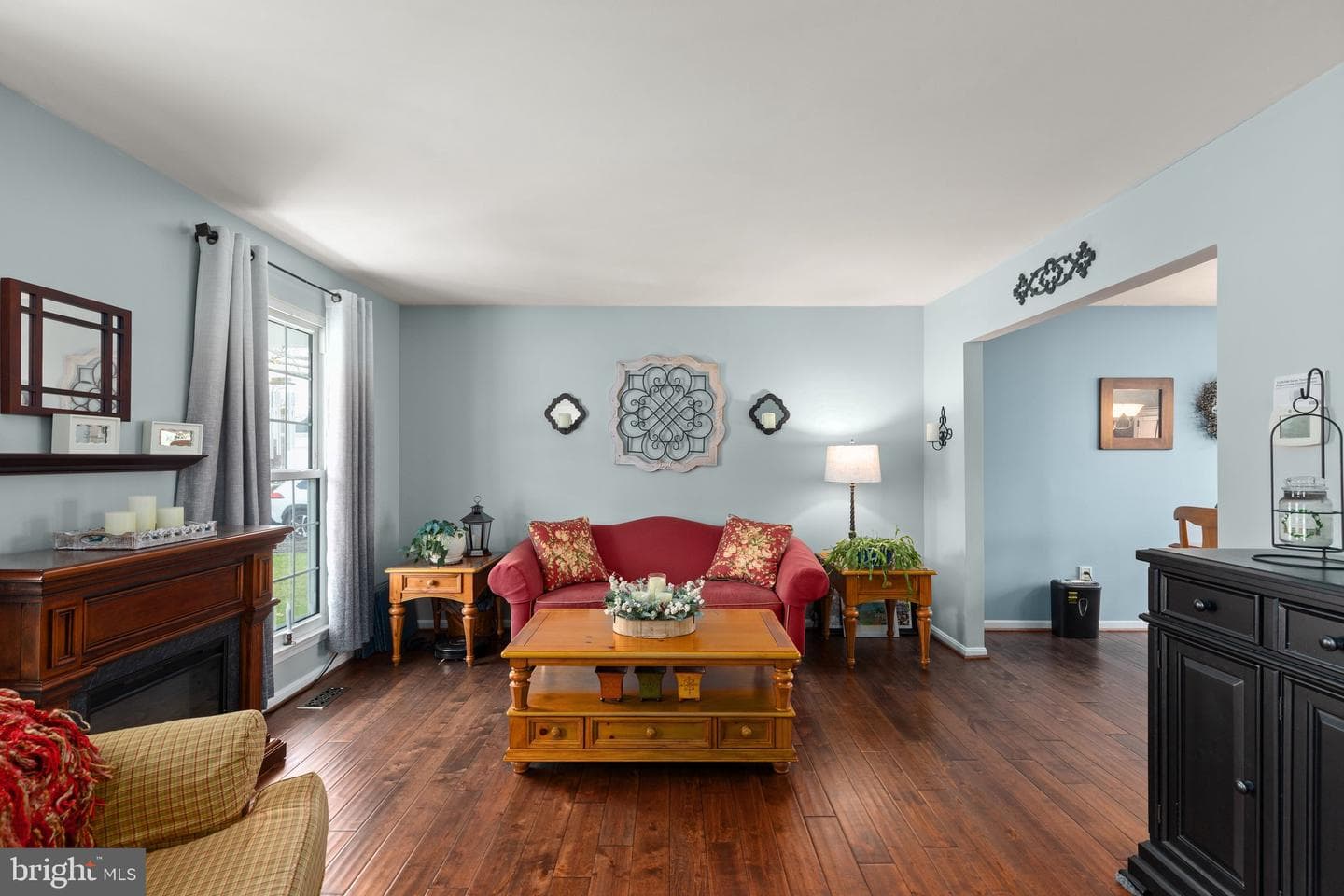 606 Portsmouth Court photo 2