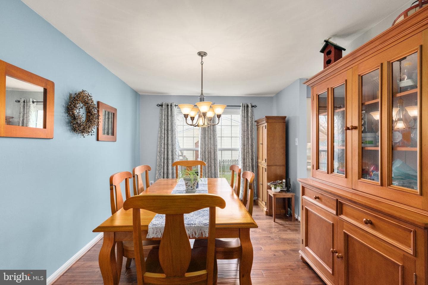 606 Portsmouth Court photo 5
