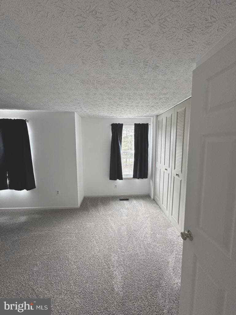 1717 Chesterfield Square photo 93