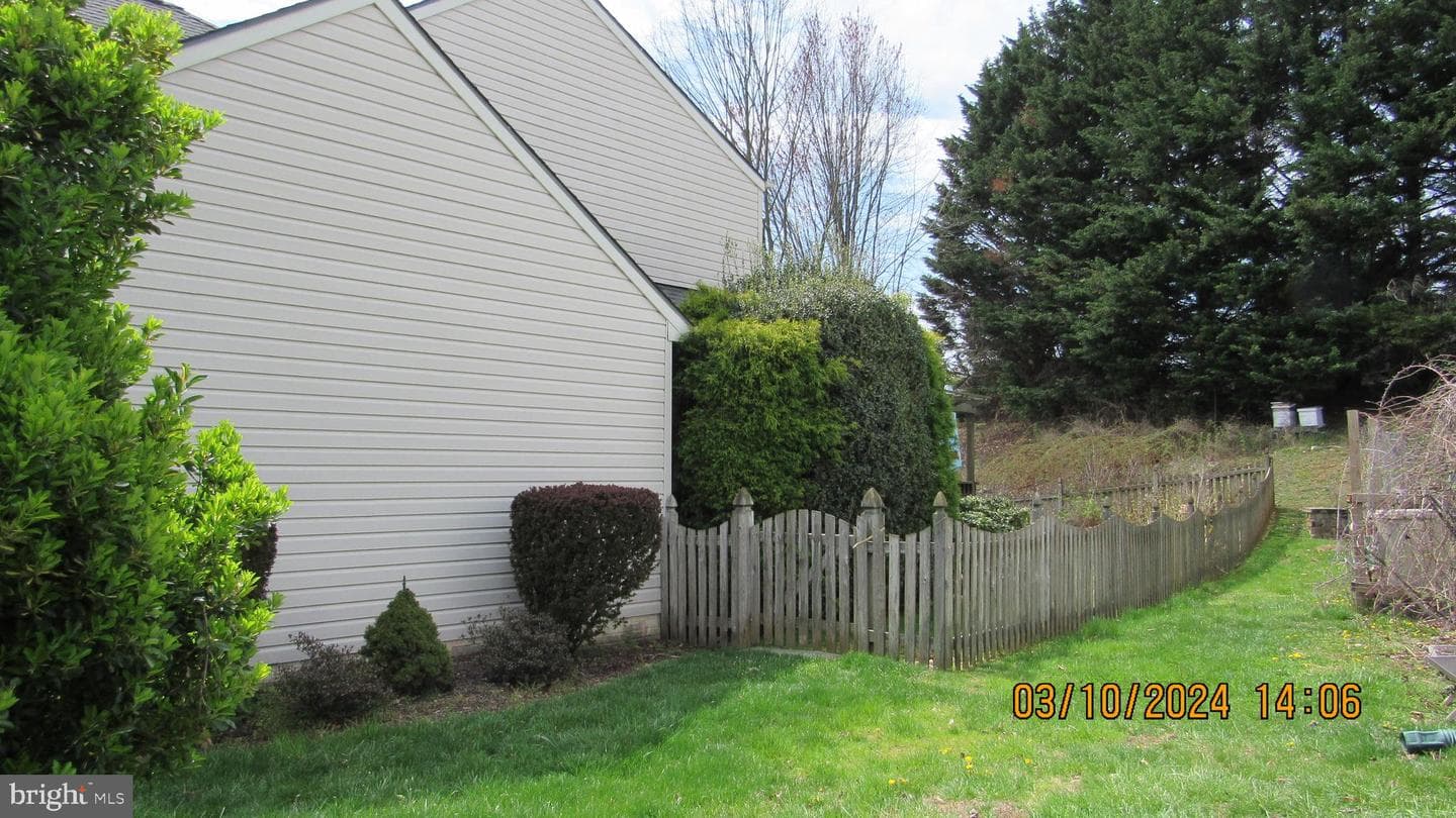 1016 Irwins Choice photo 3