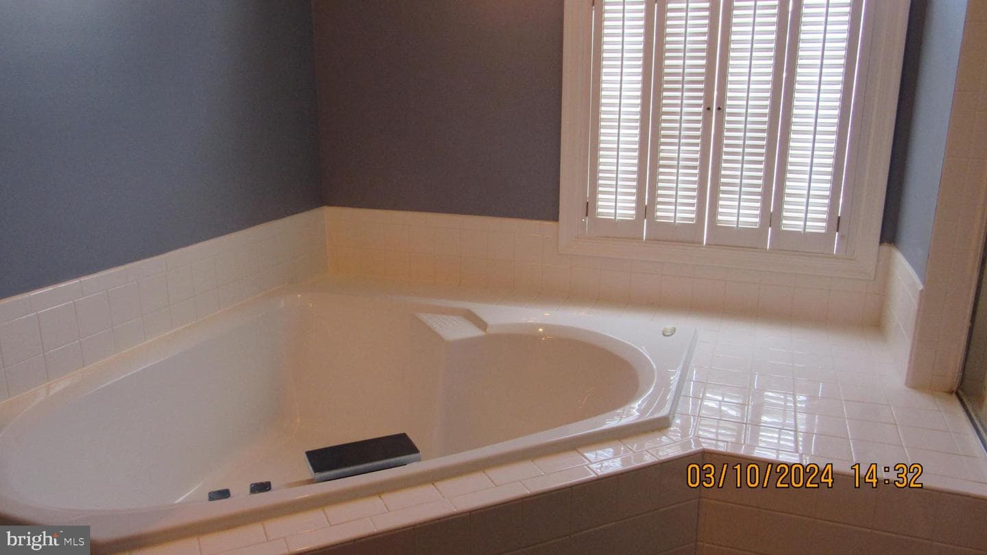 1016 Irwins Choice photo 34
