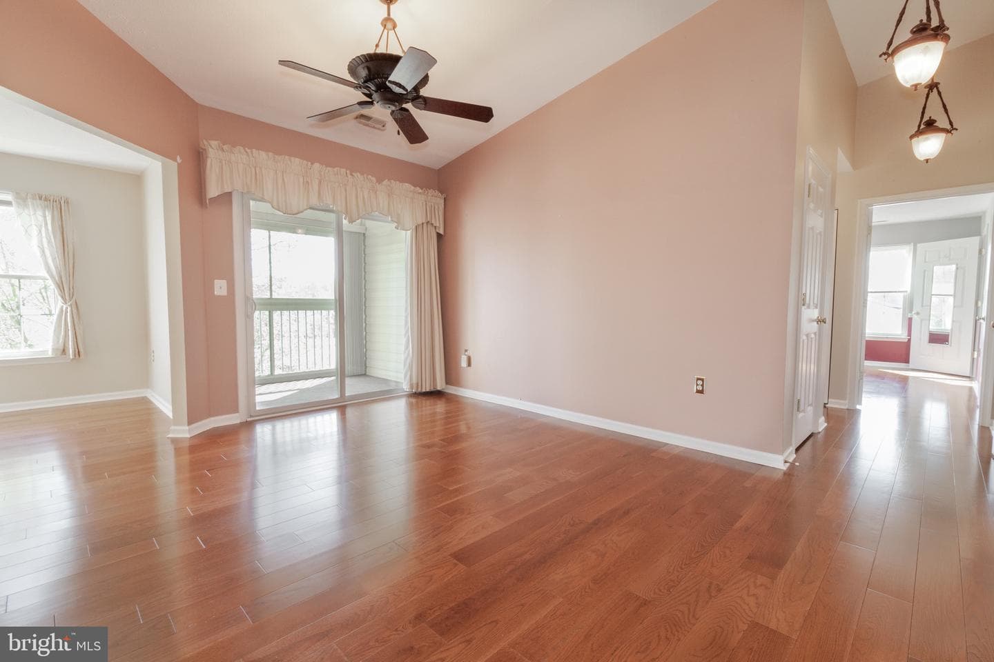 303 Willrich Circle #j photo 10