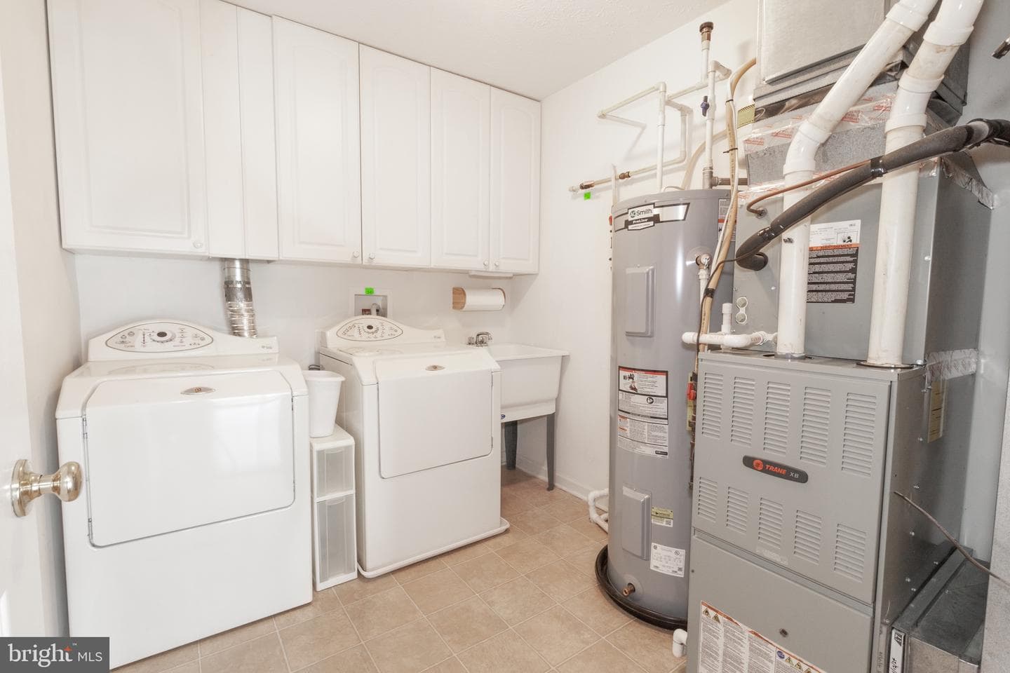 303 Willrich Circle #j photo 17