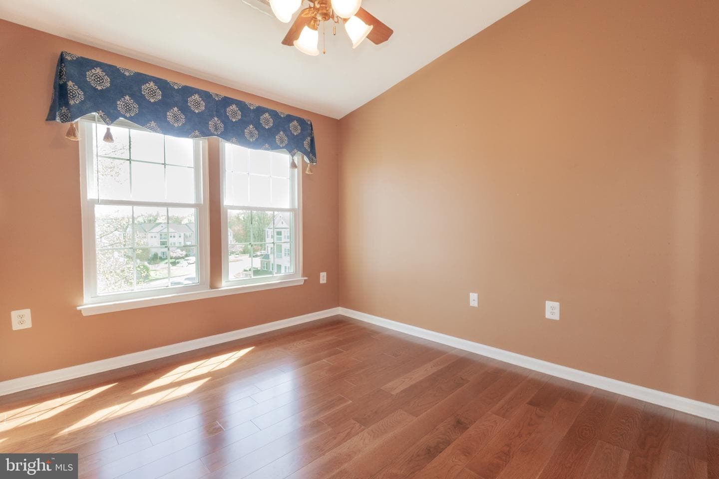303 Willrich Circle #j photo 18