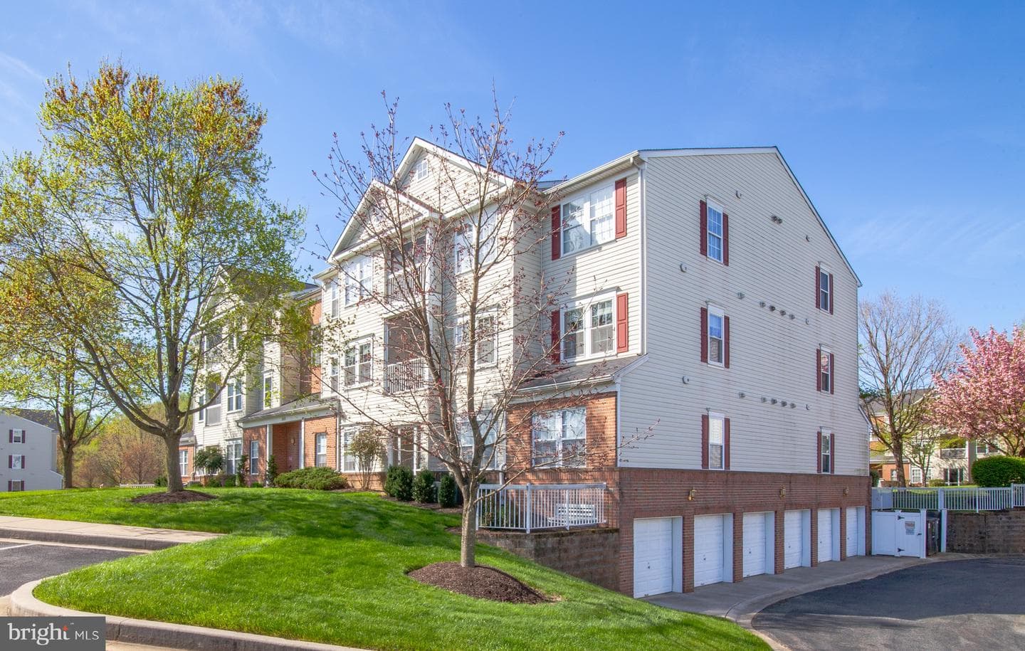 303 Willrich Circle #j photo 28