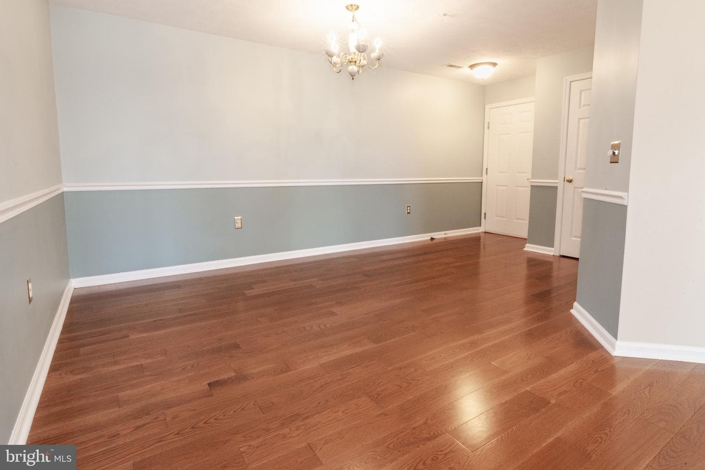 303 Willrich Circle #j photo 6