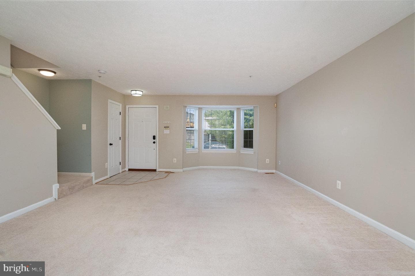 511 Green Valley Court photo 3