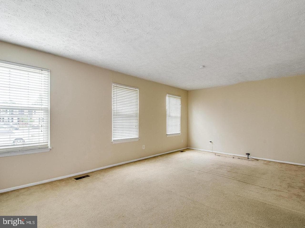 401 Liberty Court photo 15