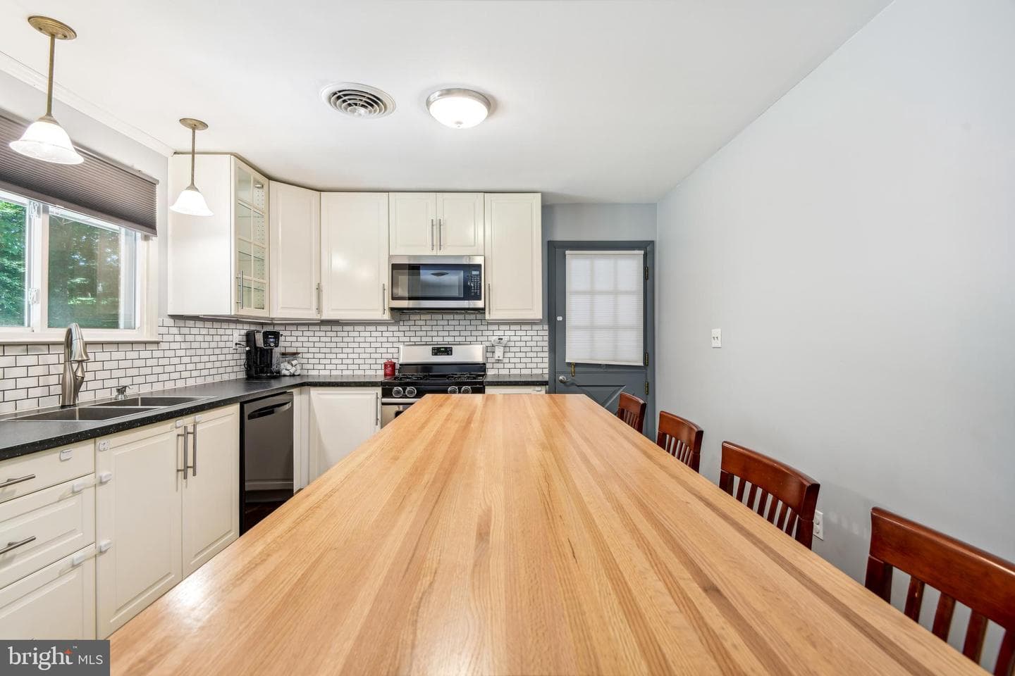 400 Stoney Terrace photo 10