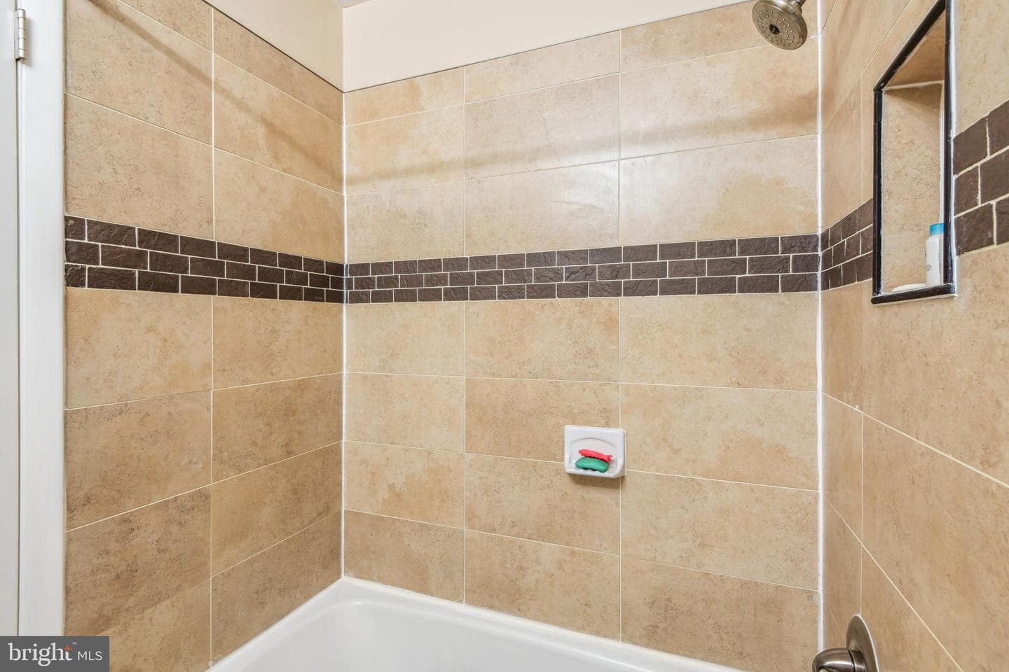 400 Stoney Terrace photo 20