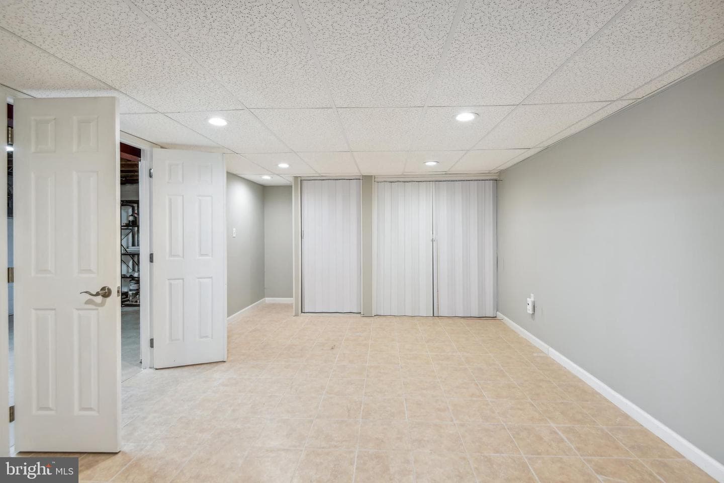 400 Stoney Terrace photo 22