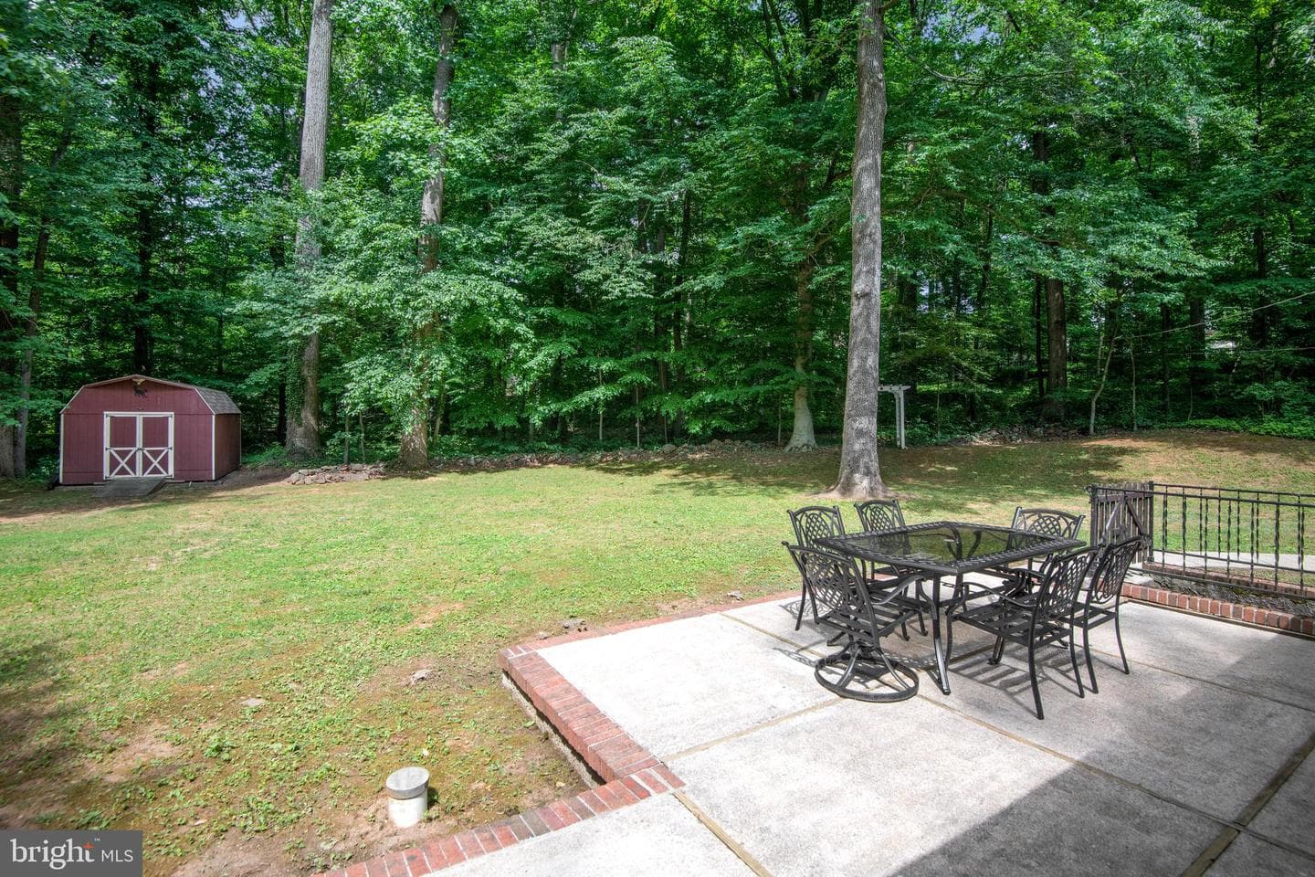 400 Stoney Terrace photo 30