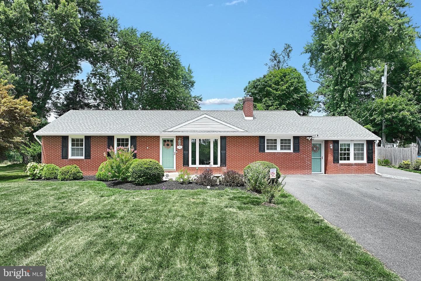 1511 Ryan Road photo 2