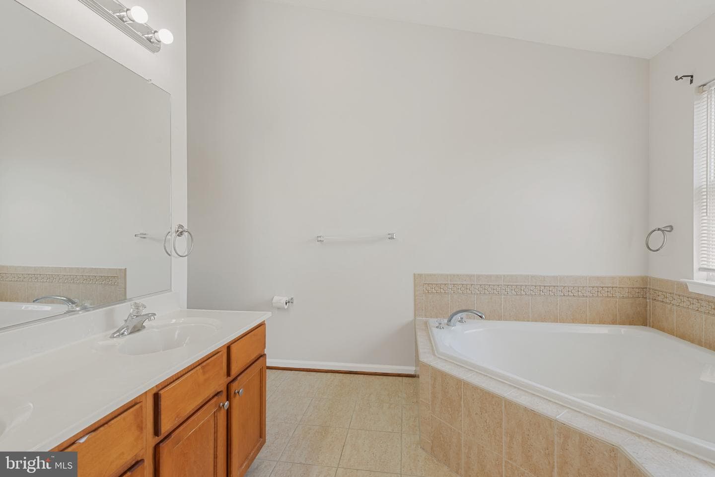 4667 Harrier Way photo 10