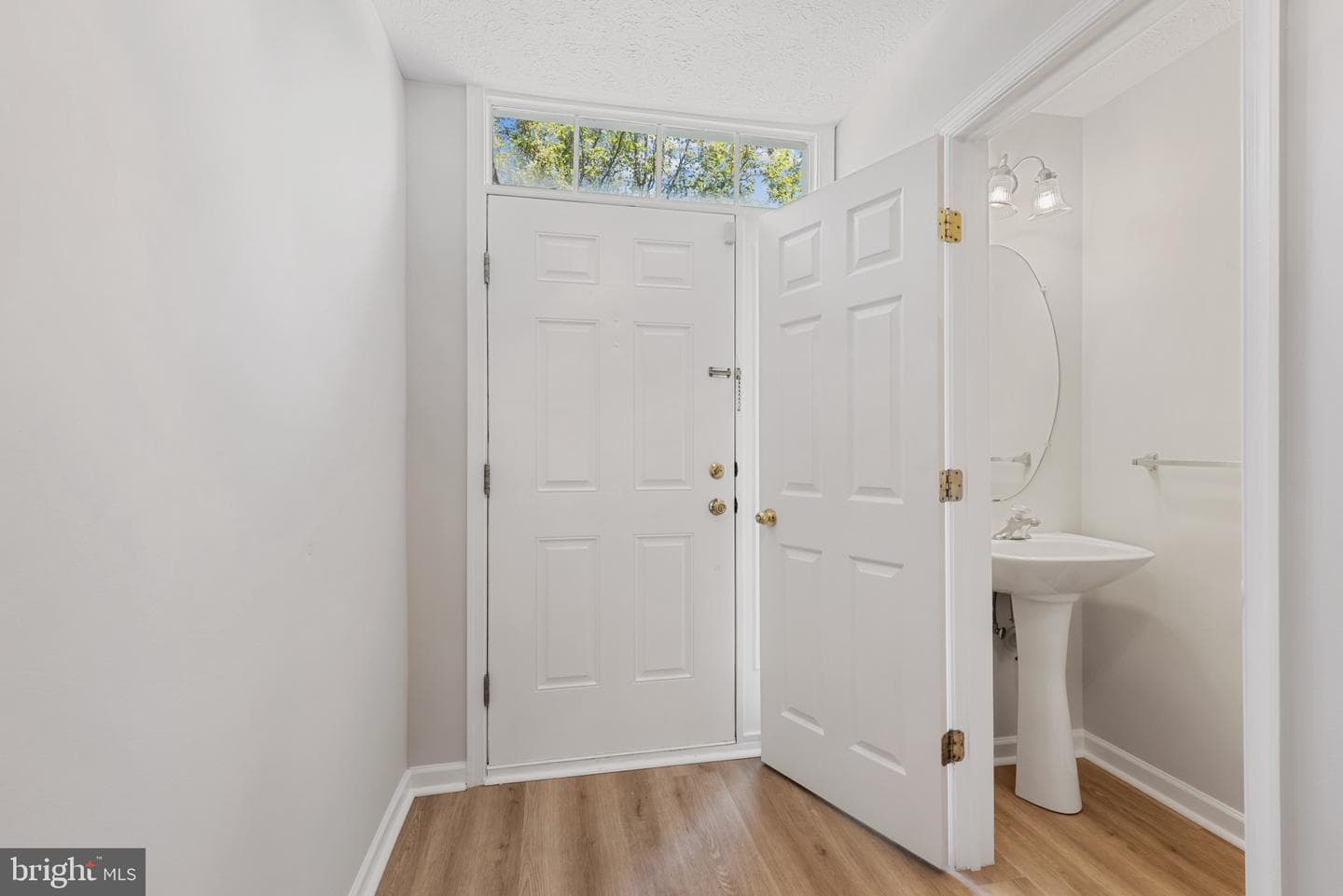4667 Harrier Way photo 2