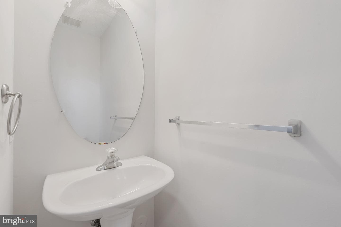 4667 Harrier Way photo 3