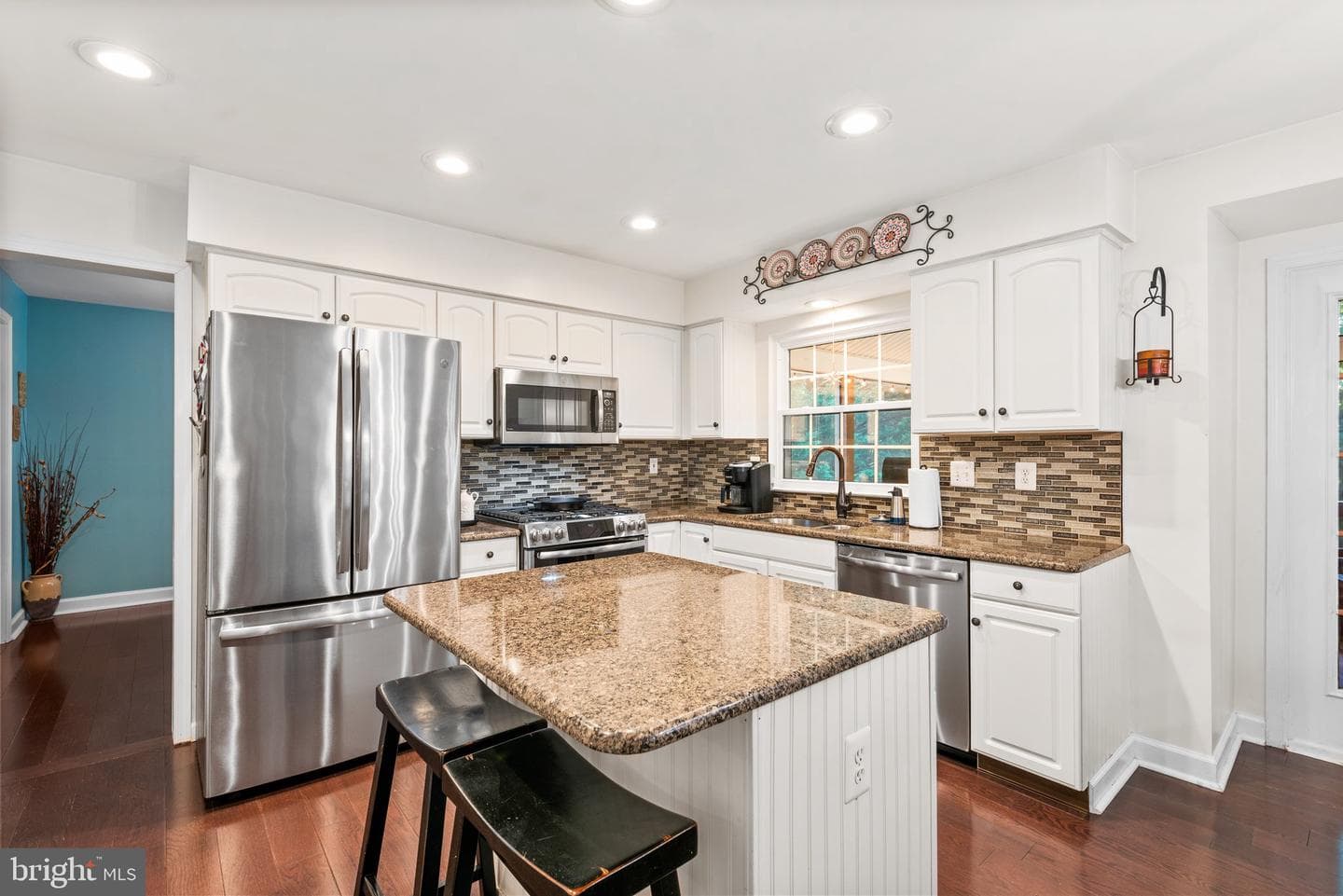 519 Inglewood Road photo 10