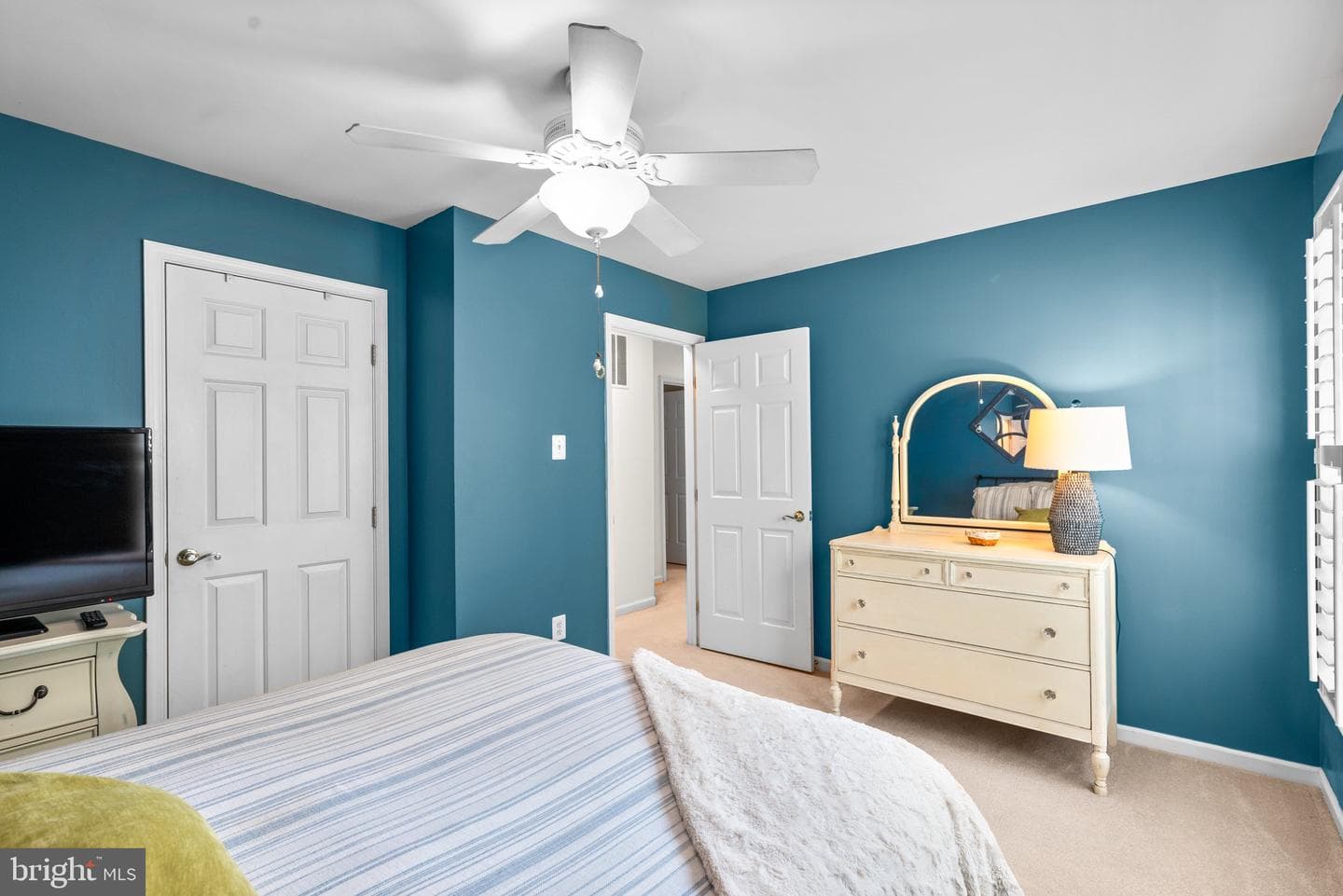 519 Inglewood Road photo 31
