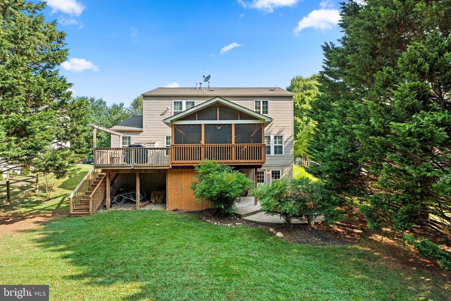519 Inglewood Road photo 45