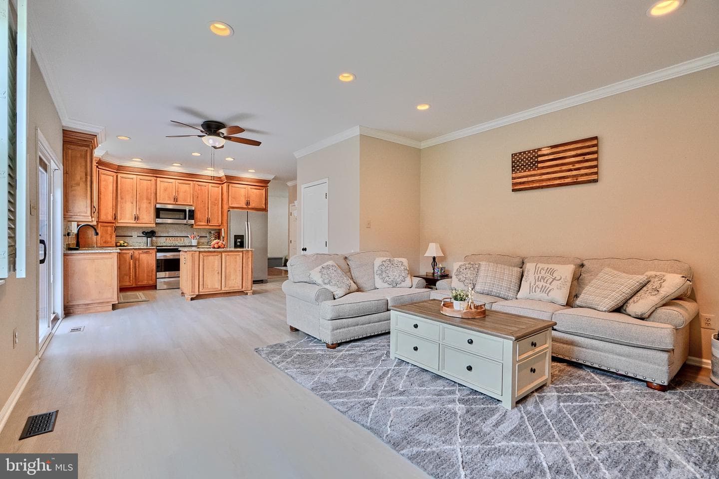4302 Foxglove Court photo 14
