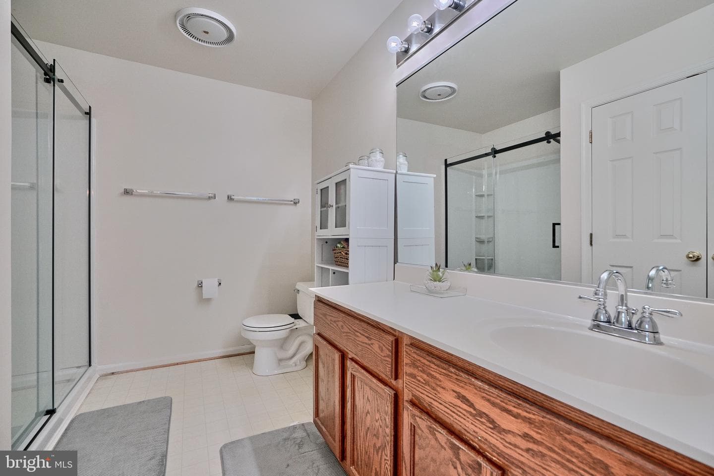 4302 Foxglove Court photo 20