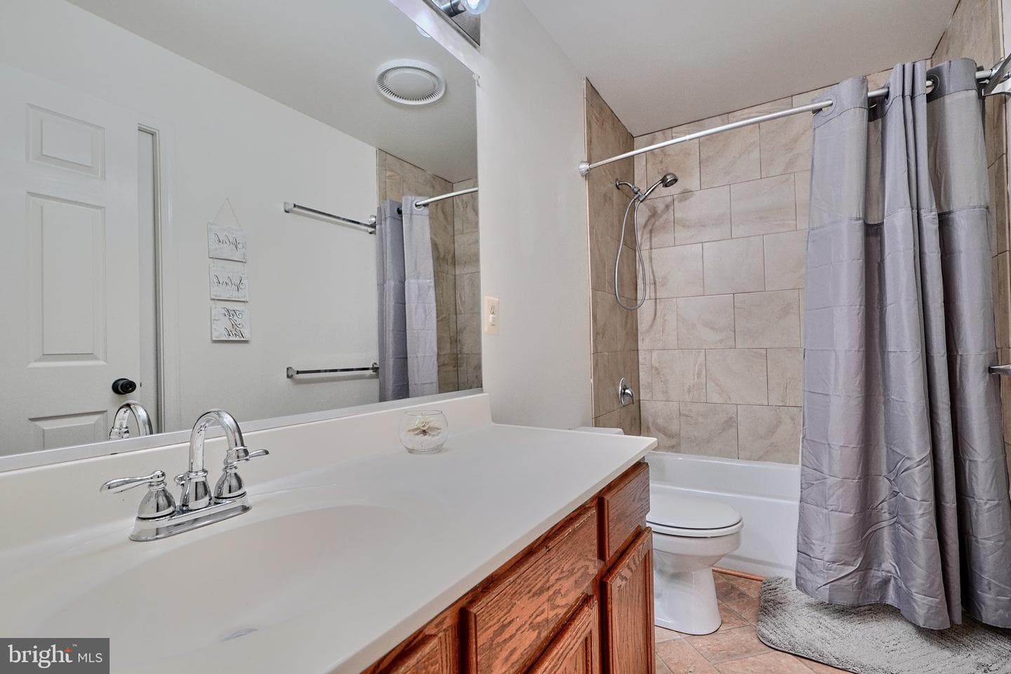4302 Foxglove Court photo 35
