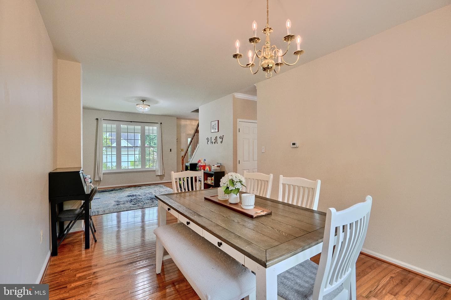 4302 Foxglove Court photo 8