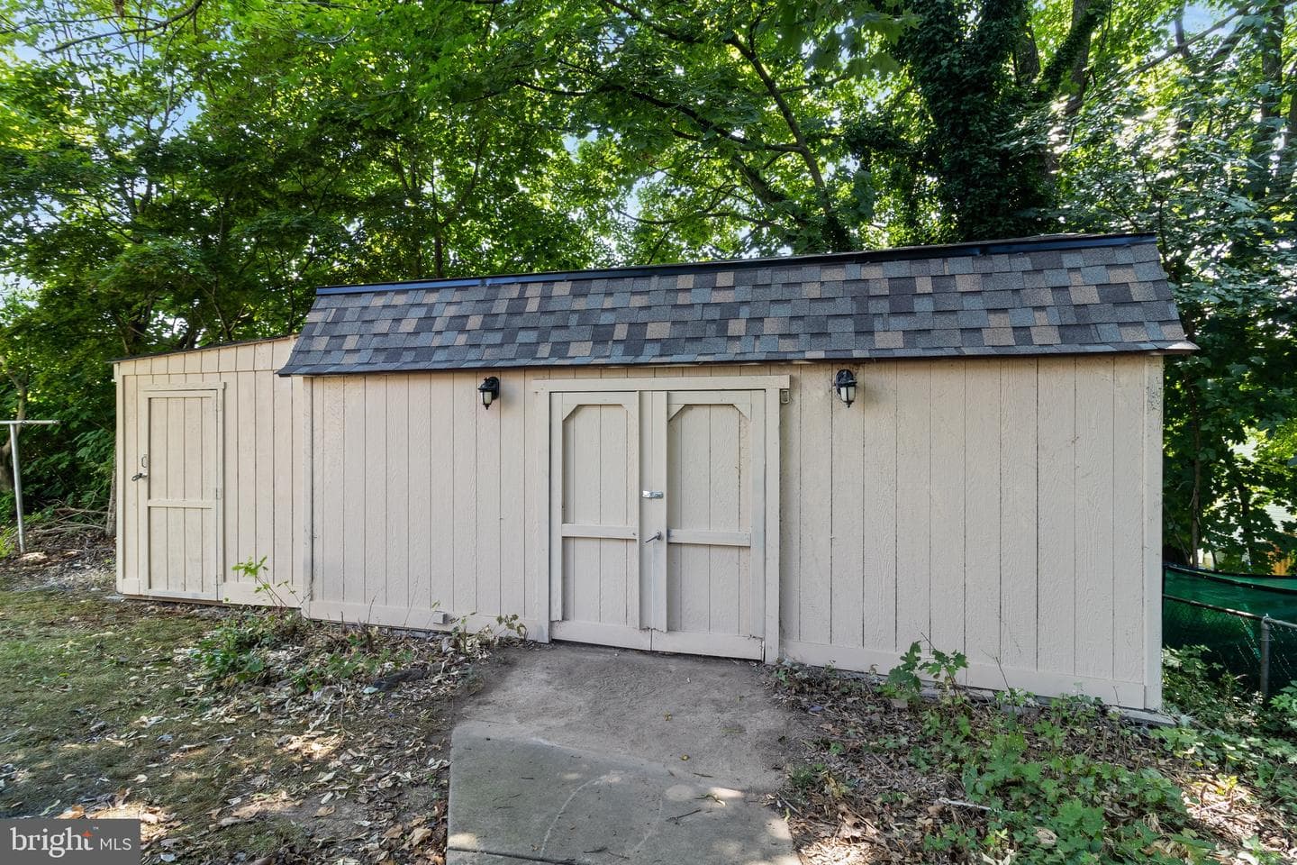 603 Chapel Terrace photo 32