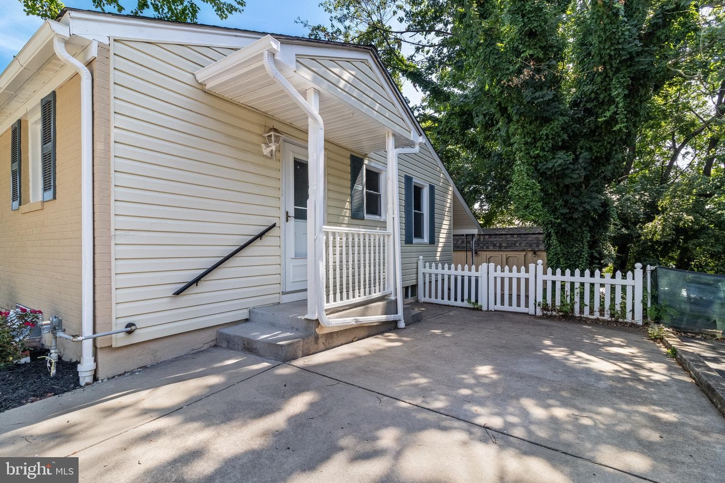 603 Chapel Terrace photo 36