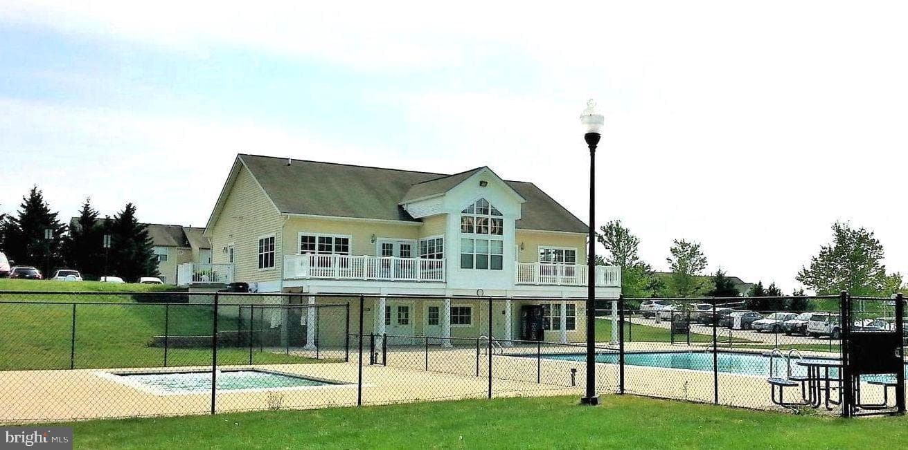 311 Tiree Court #104 photo 27