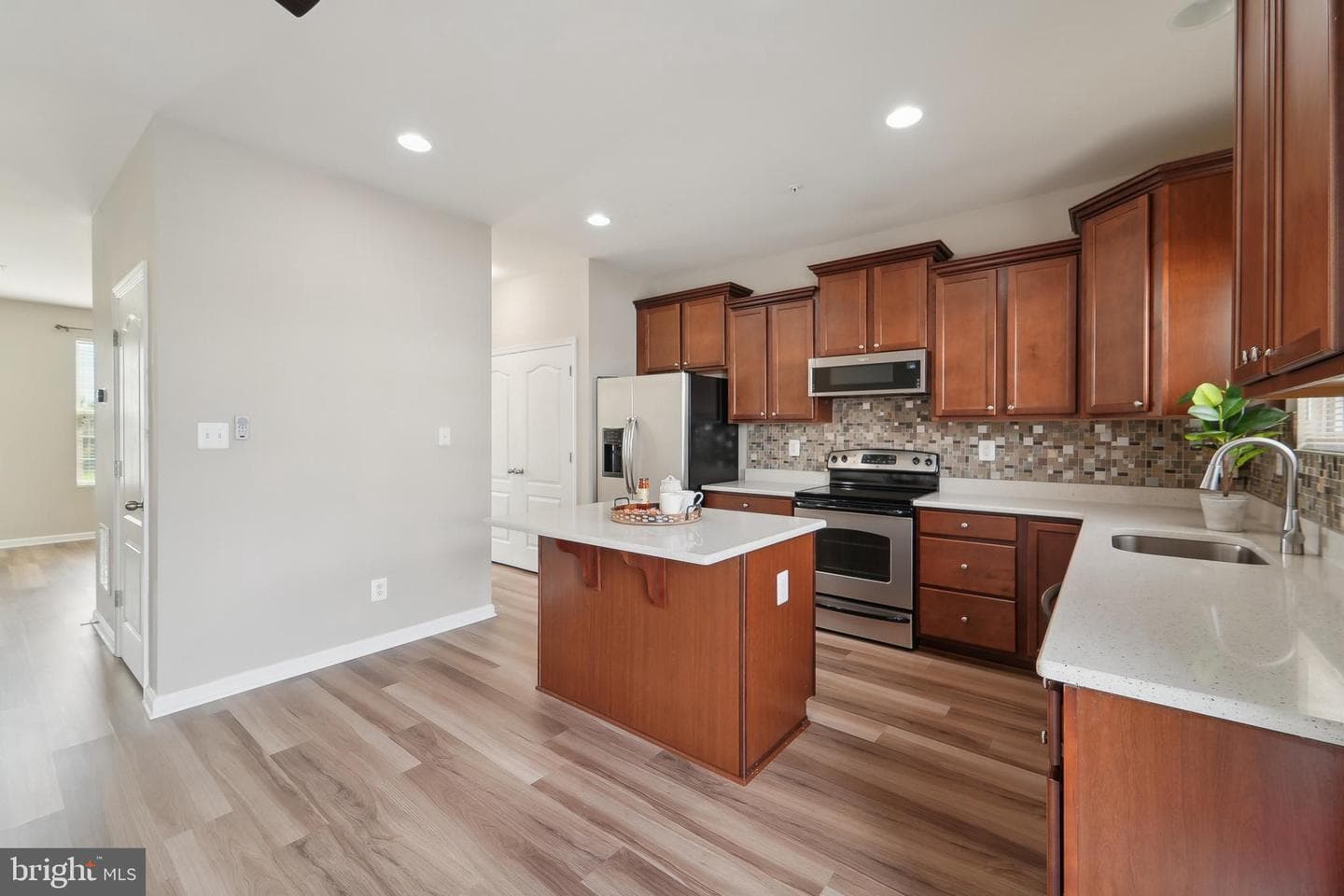 803 Wingsail Court photo 8