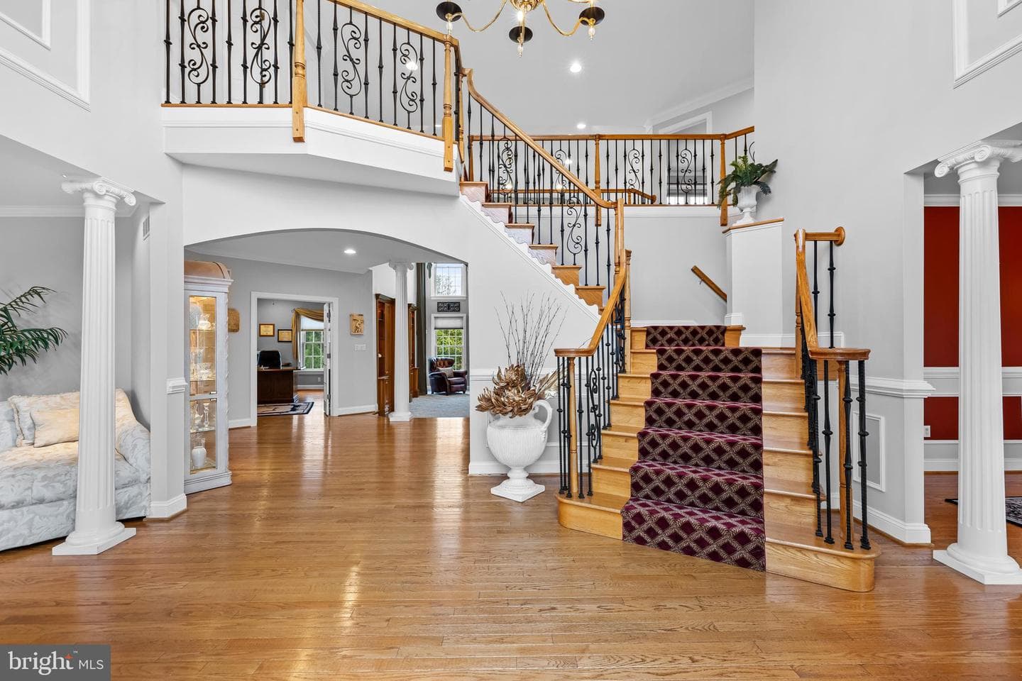 1413 Falls Crest Drive photo 5
