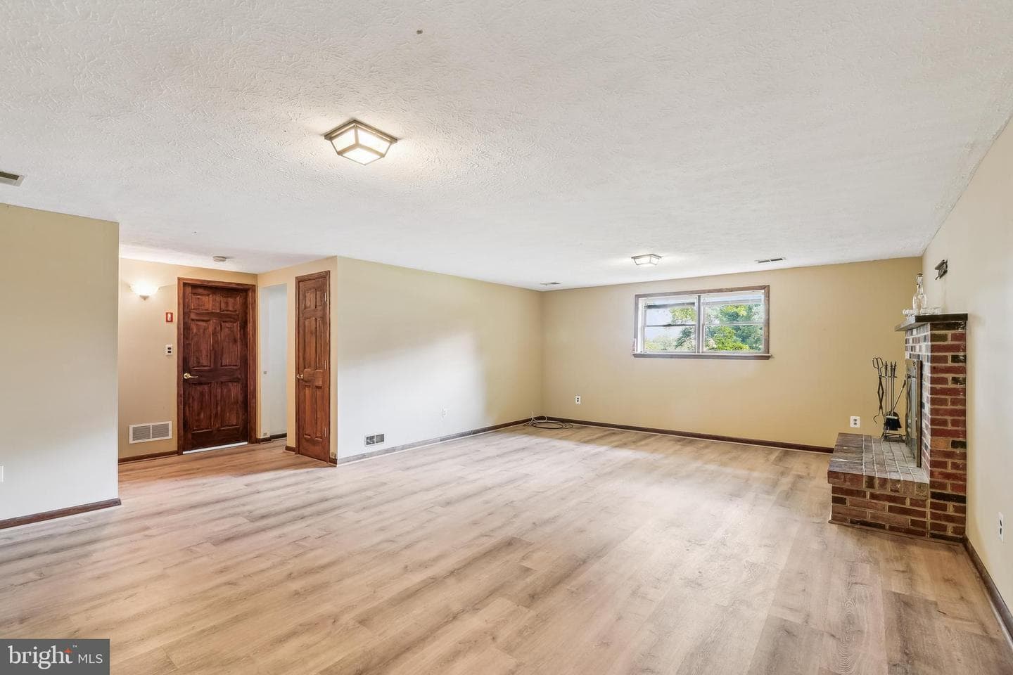 2728 Meadow Tree Drive photo 23