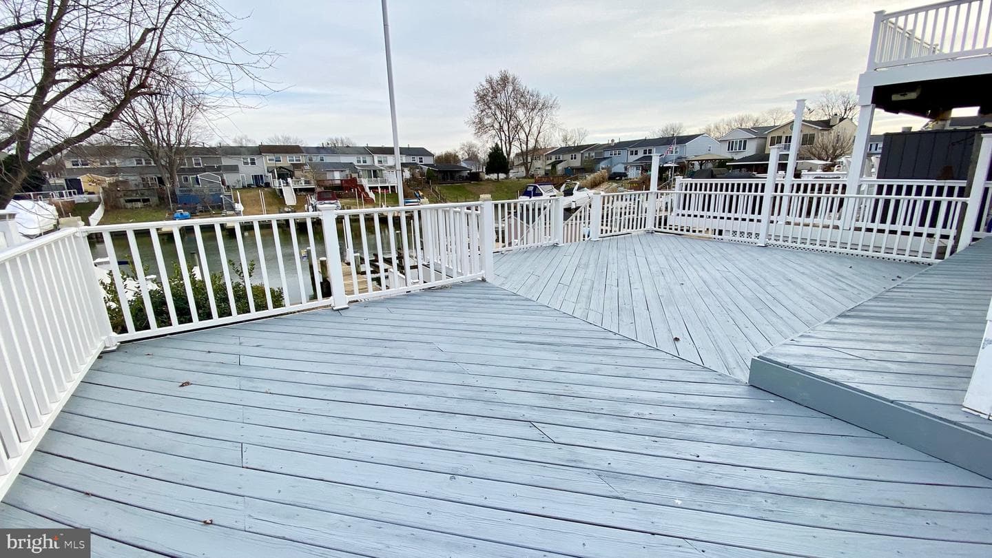 109 Ravenswood Court photo 23