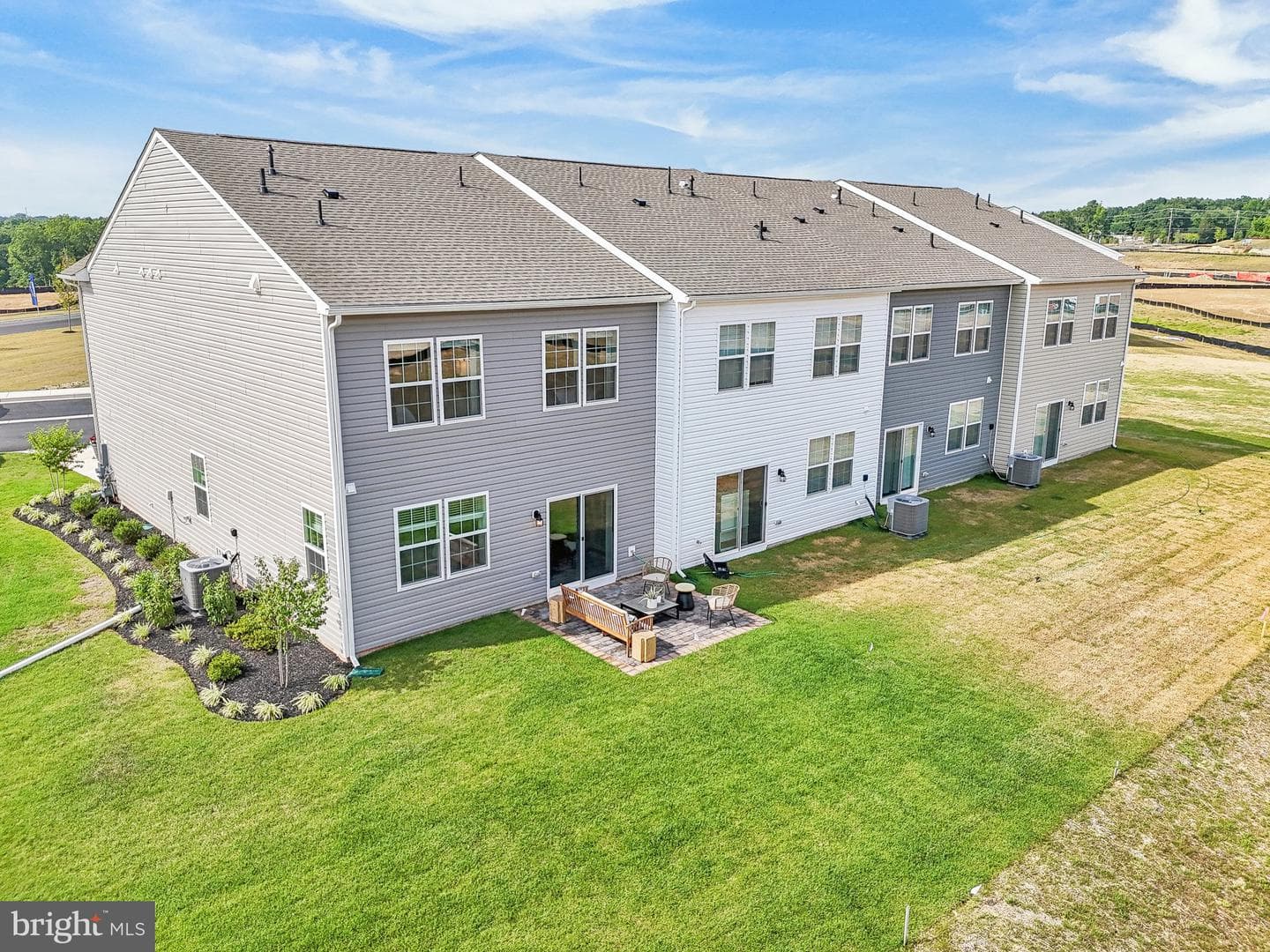 687 Beadlilly Way photo 4
