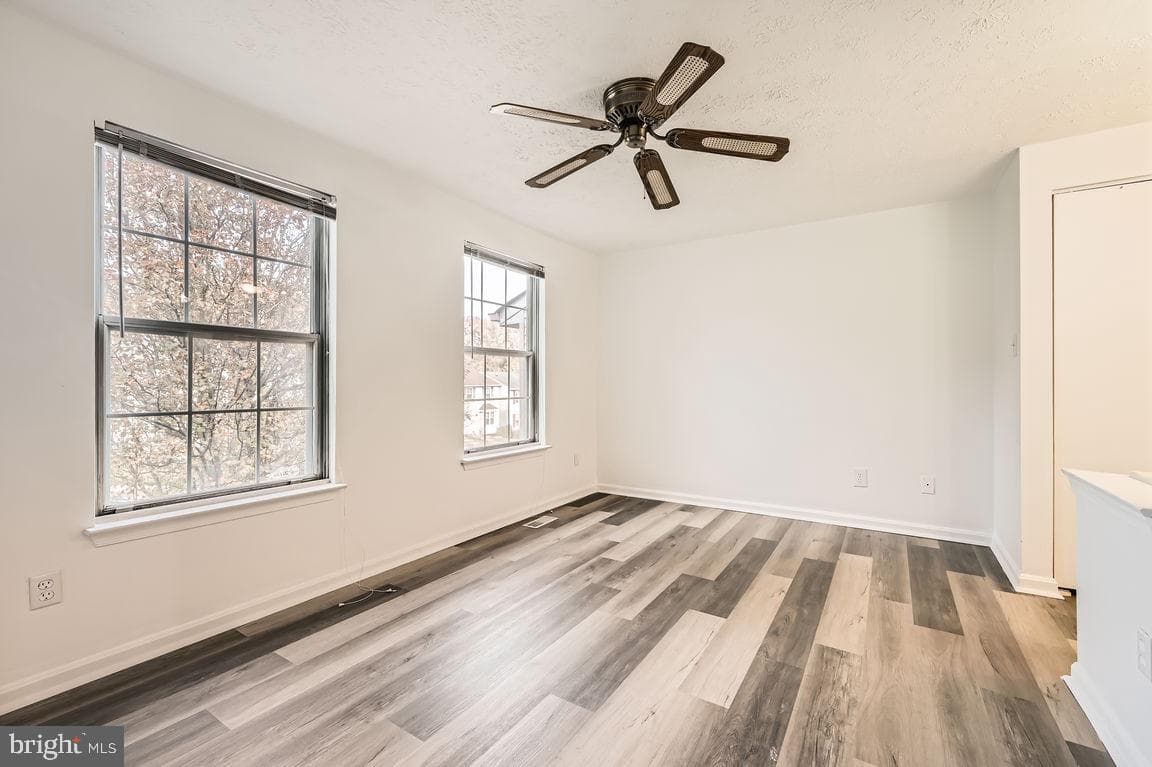 127 Laurel Valley Court photo 14