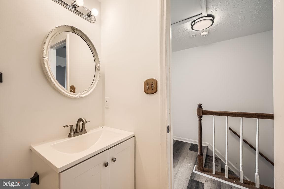 127 Laurel Valley Court photo 16