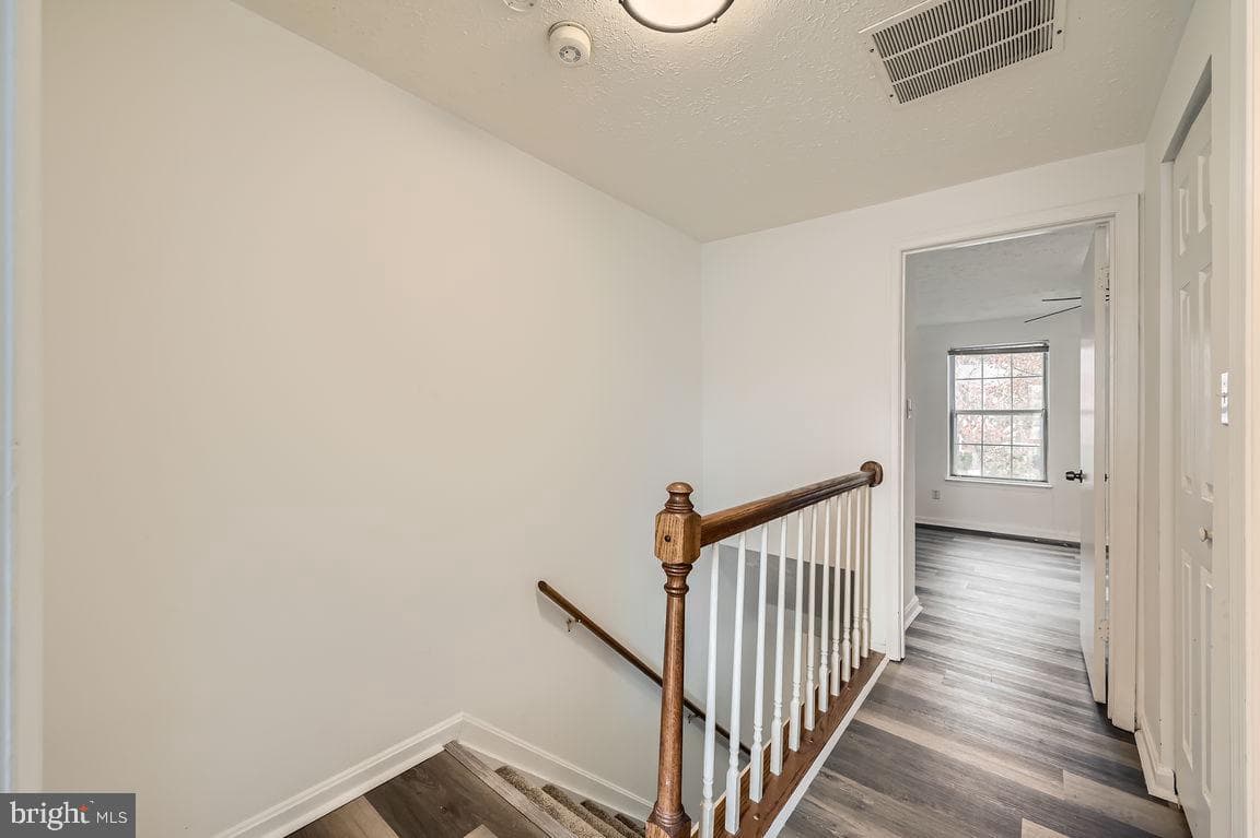 127 Laurel Valley Court photo 19