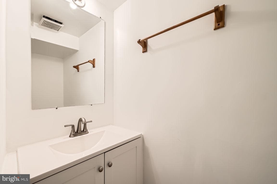 127 Laurel Valley Court photo 23