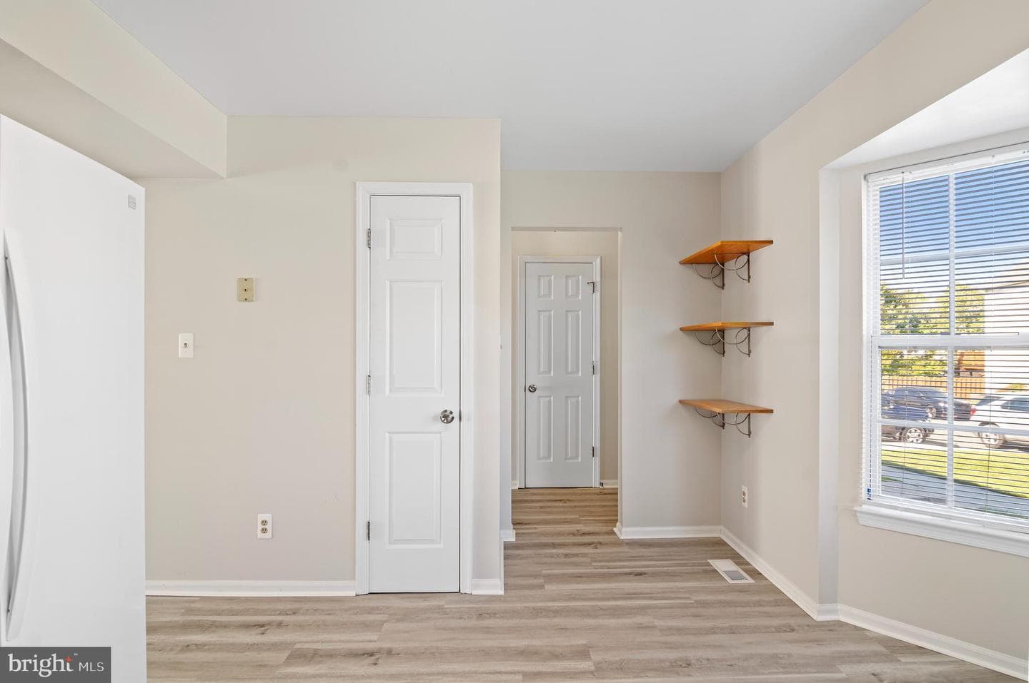 1322 Agora Place photo 6